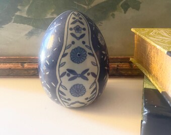 Blue and White Chinoisere Chic Egg Figurine, Blue and White Decor, Chinoiserie Easter Egg, Blue & White Easter