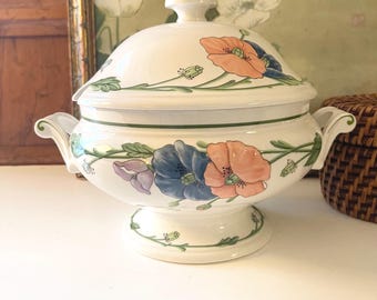 Vintage Villeroy & Boch "Amapola" Round Covered Vegetable, Soup Tureen, Poppy Serving Bowl, 1980's Grandmillenial China, Germany