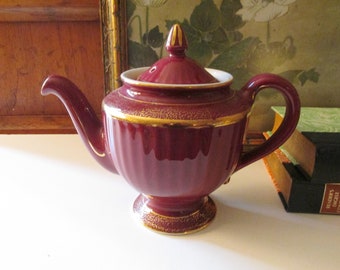Vintage Hall Teapot, Made in USA, Six Cup Maroon and Gold Teapot, Restaurant Ware Teapot, Fluted "Los Angles" Teapot
