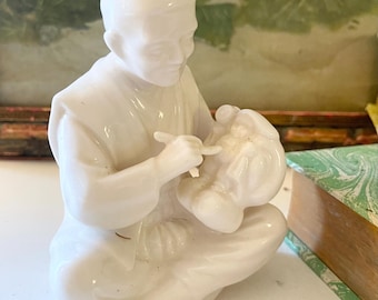 Vintage Blanc de Chine Oriental Figurine, Japanese Porcelain, Chinoiserie Chic, Man Making A Doll