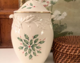 Vintage Lenox "Holiday" Cookie Jar, Christmas Holly and Berry Canister, Xmas Kitchen Decor