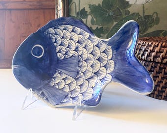 Vintage Chinoiserie Fish Decorative Tray, Blue and White Decor, Beach House Decor, Entry Valet, Oriental Fish Tray