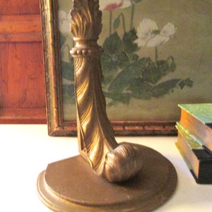Vintage Syroco Wood Acanthus Leaf Shelf, Gilded Gold Wall Shelf, Hollywood Regency, Neoclassical Corbel Style, Grandmillennial Decor