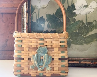 VINTAGE GIFTS