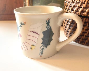 HOLIDAY DECOR & GIFTS