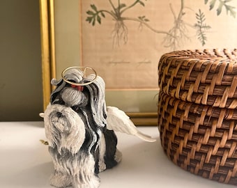 HOLIDAY DECOR & GIFTS