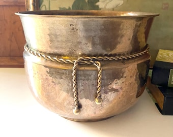 Large Vintage Hammered Brass Planter, Twisted Robe Design, Brass Decor, Brass Cachepot, Hollywood Regency