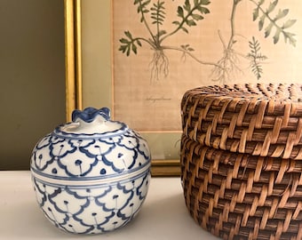BLUE & WHITE
