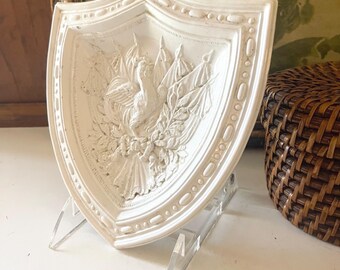 Vintage Mottahedah Italy Rooster Shield Tray. White Pottery, Italian Majolica Chanticleer French Country Decor, Tuscany Decor, Preppy Design