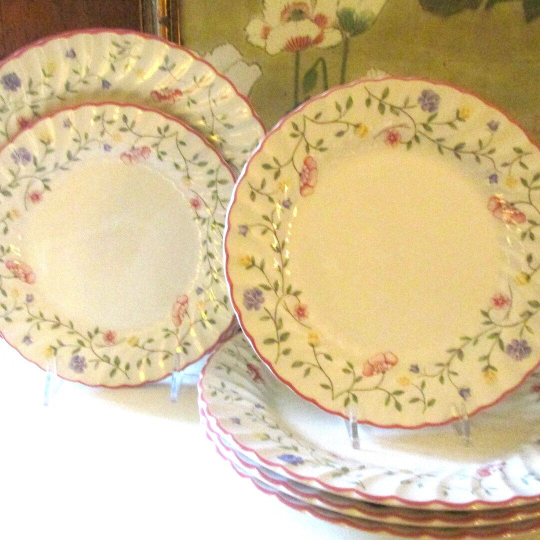 England Johnson Bros summer Chintz Dinnerware, English Cottage Decor