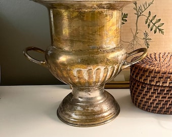 VINTAGE SILVER DECOR