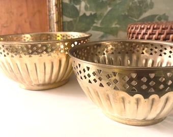 Vintage Pair of Brass Nesting Bowls, Articulated Decorative Bowls, Hollywood Regency, Grandmillenial Decor