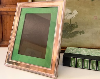Vintage Kelly Green Mat Photo Frame, 4 x 6 Pottery Barn Silver Finish, Wall Gallery Decor, Home Office Decor, Hollywood Regency,