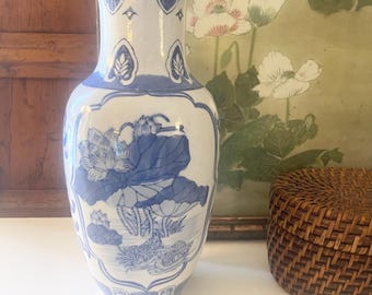 Vintage Decorative Blue and White Canton Style Vase,  Chinoiserie Chic, Oriental Vase, Flower Vase, Grandmillennial Decor