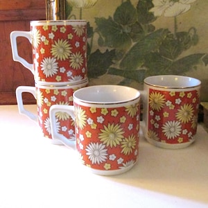 Retro Vintage Set of Four Daisy Mugs, Flower Power Mugs, Tea or Coffee Stack Mugs, Boho Chic Mugs