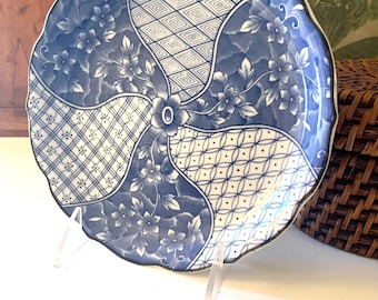 Vintage Blue Imari Style Round Dish, Chinoiserie Blue Decorative Plate, Oriental Decor, Blue and White Valet, Palm Beach Decor