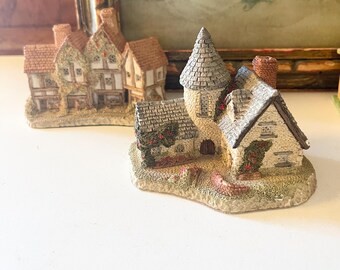 Two David Winter England 1985 Figurines, Mini Pottery House, Hand Made , Cottage Core,
