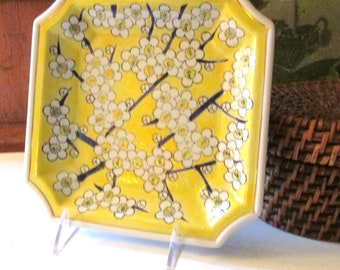 Vintage Yellow and White Cut Corner Tray, Spring Floral Letter Tray, Home Office Decor, Grandmillennial Style