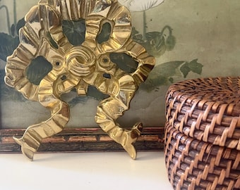 Vintage Large Bombay Company Brass Bow Wall Hook, Gallery Wall, Mantel Decor, Entry Decor, Romantic Decor, Picture Hanger, Grandmillennial