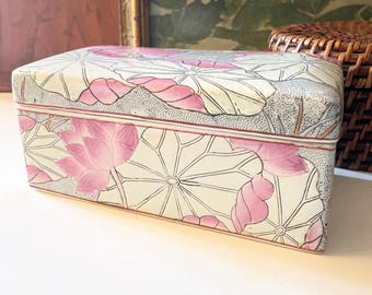 Vintage Chinoiserie Lotus Chinese Ceramic Box,Hand Painted Lidded, Vintage Gift, Grandmillennial Decor, Home Office Decor, Famille Rose