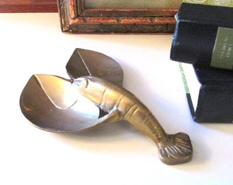 Vintage Brass Lobster Trinket Tray, Brass Paperweight, Ring Holder, Brass Beach House Decor