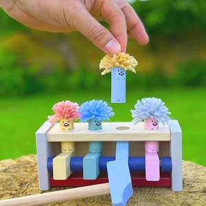 Montessori Jumping Clowns Toy Wooden Hammer Game for Toddlers Sensory Fine Motor Skills Toy Gift for Kids Wooden Toy Wooden learning toy