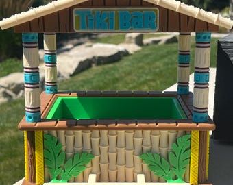 Tiki Bar Bird Feeder