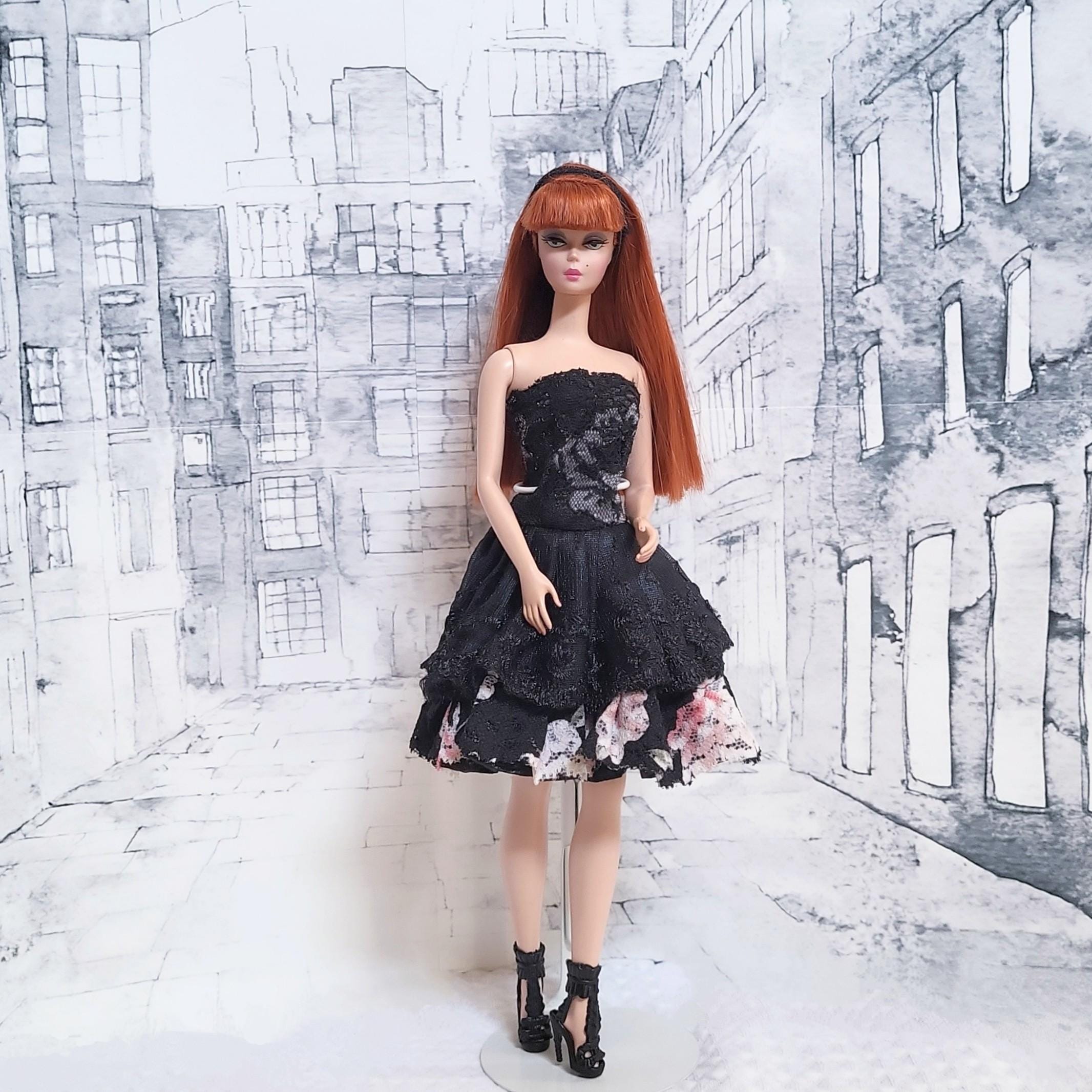 A Trace of Lace barbie doll silkstone fashion model collection Gold label, Hobbies & Toys, Toys