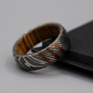 Handmade Damascus Steel Ring Whiskey Barrel Ring with Copper lines Men Wood Wedding Band Unique Engagement Ring 5th Anniversary gift for him