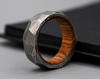 Damascus Steel Ring, Hammered Whiskey Barrel Wood Inlay