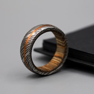 Damascus Steel Whiskey Barrel Ring with Copper line Mens Wood Wedding Band Unique Engagement Ring Damascus Steel Ring 5th Anniversary gift