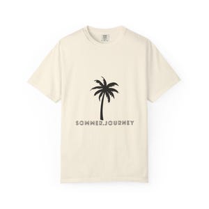 Palmenshirt Sommer.Journey Unisex T-Shirt mit Sommer-Vibes | Urlaubsshirt | Geschenk für Reisende | Freizeit-Look mit QR-Code