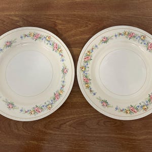 Vintage Homer Laughlin Eggshell Georgian 10 in. Dining Plates