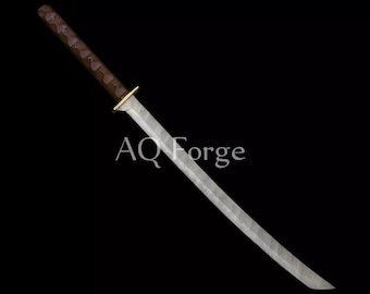 Katana de un solo filo de acero de Damasco, hecha a mano, de 86 cm de largo y espiga completa, empuñadura de palisandro con funda de cuero.