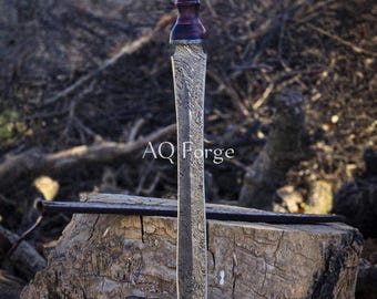 Espada romana de doble filo de 27 pulgadas de largo, hecha a mano y personalizada, de acero de Damasco, con funda de cuero.