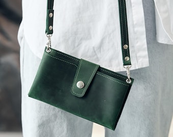 Leather crossbody wallet bag, Handmade phone wallet, Custom crossbody wallet, Shoulder wallet bag, Wallet with phone compartment
