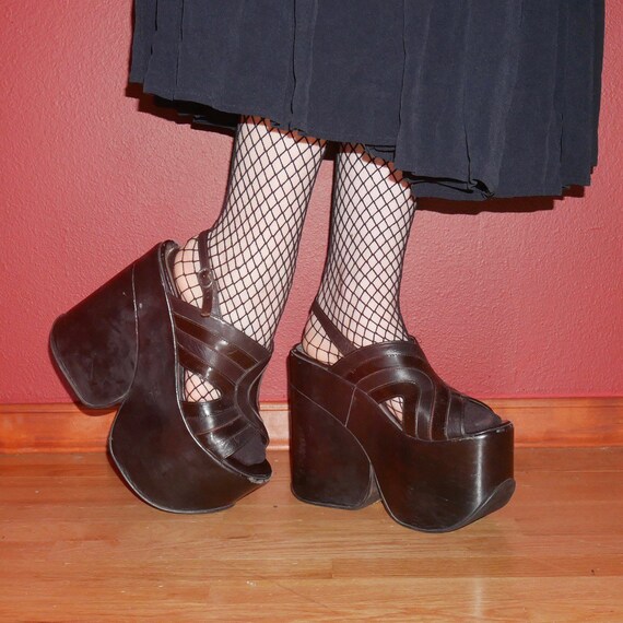 90s goth El Dantes black leather peep to monster p