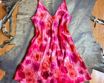 90s coquette floral print pink and red slip dress size M