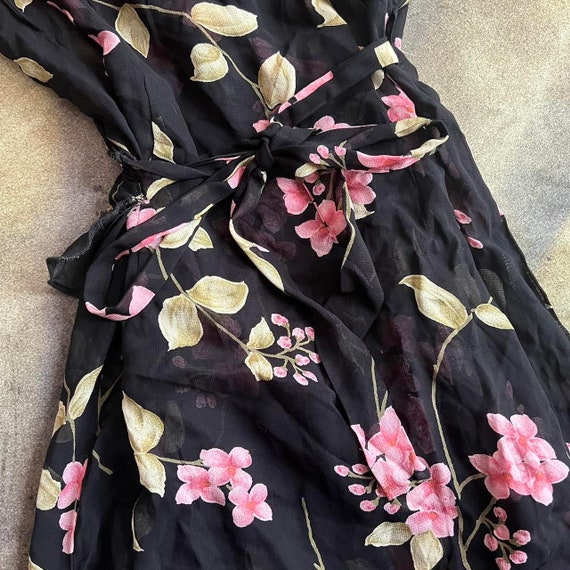 Vtg 90s black and pink floral print goth grunge c… - image 5