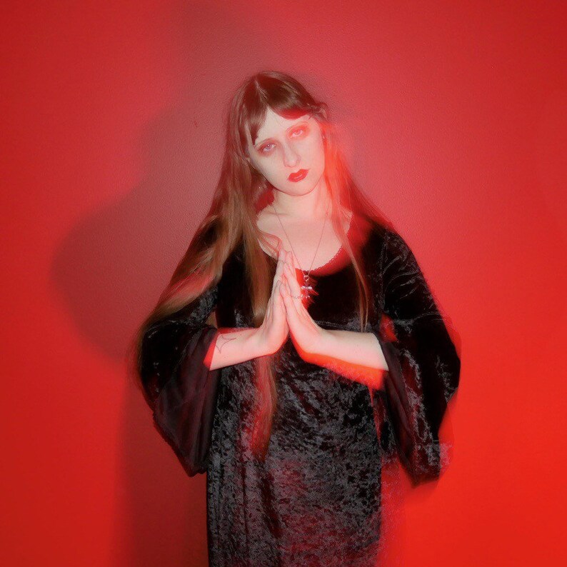 vtg 90s goth black velvet witchy dress with bell sleeves size M