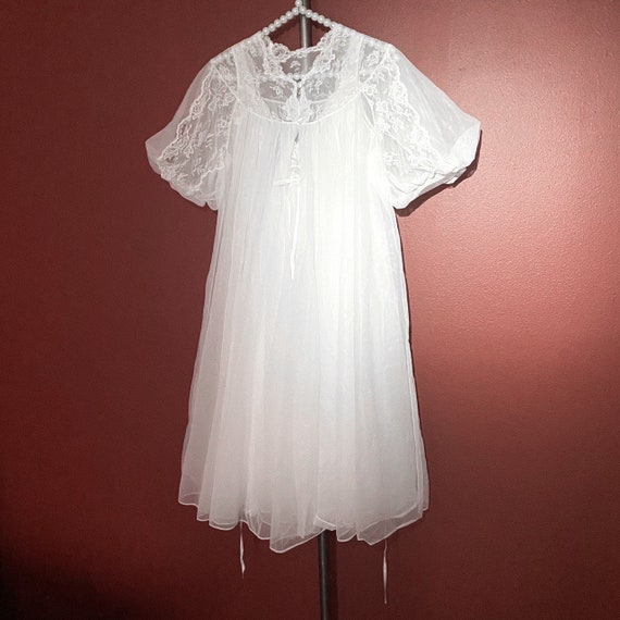 60s 70s angelic white two piece nighty with slip a