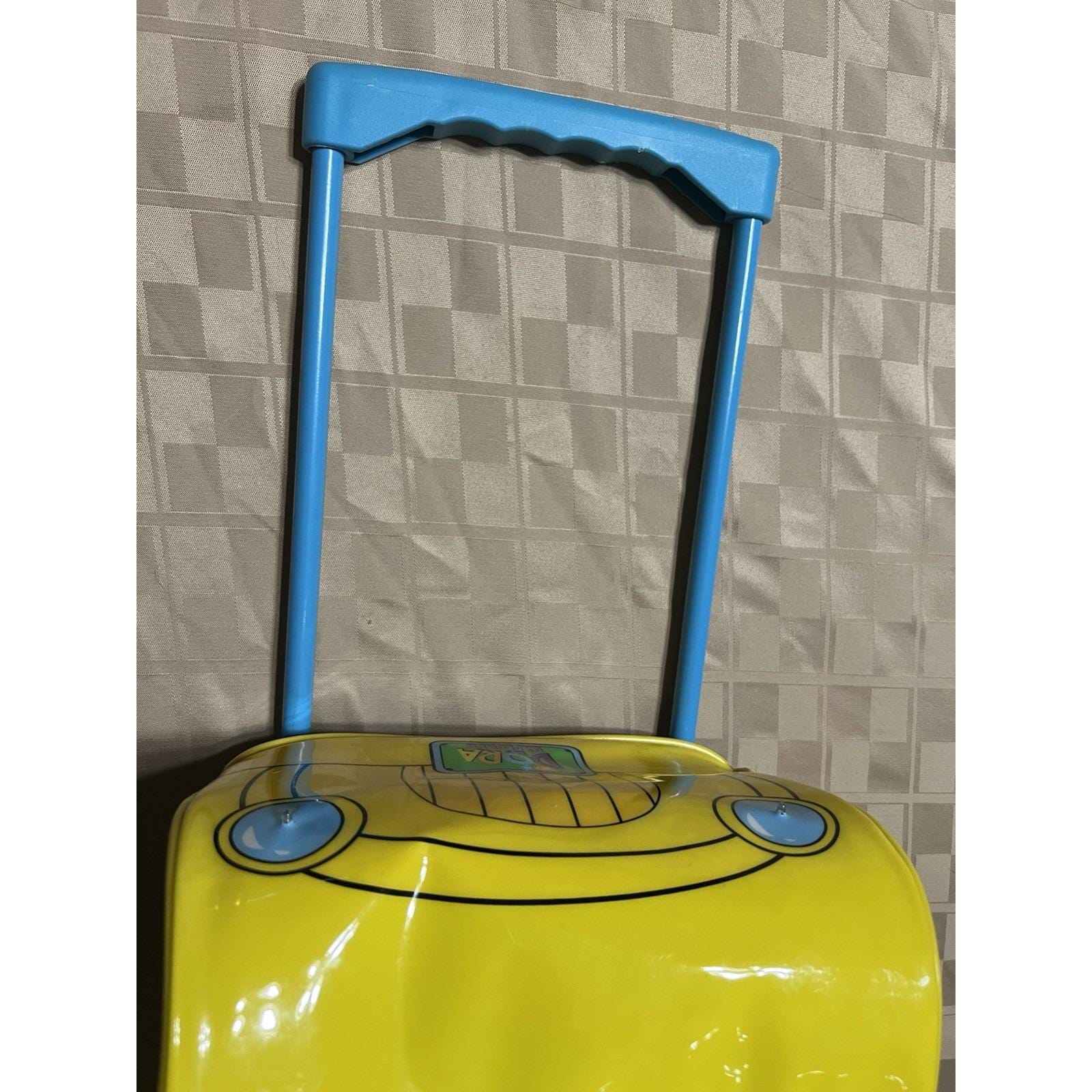VTG Dora the Explorer Rolling Duffle Bag Viacom 2006 Bus Luggage