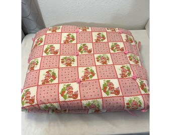 Vintage Strawberry Shortcake Comforter Throw Lap Quilt Toddler 44" X 70" EUC