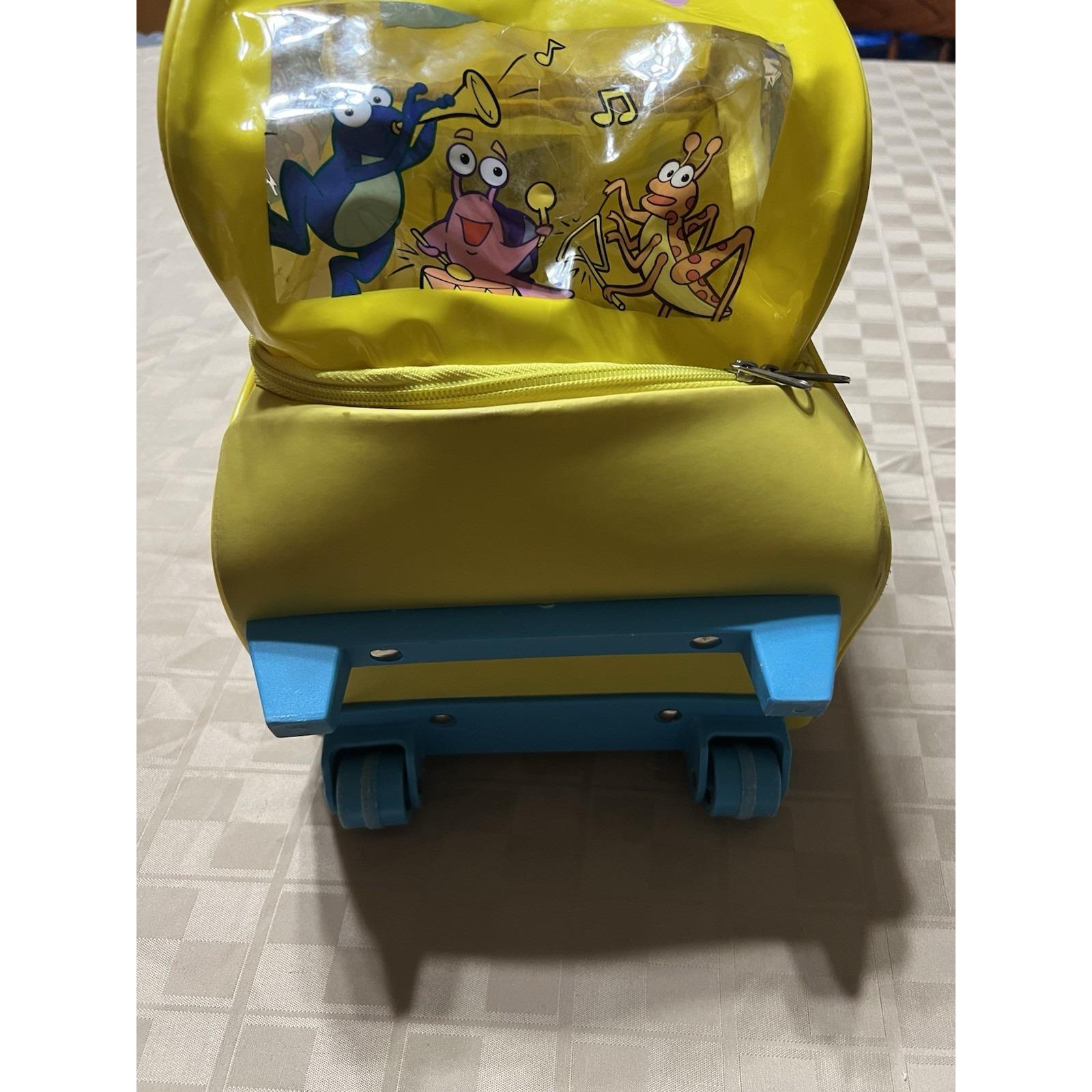 VTG Dora the Explorer Rolling Duffle Bag Viacom 2006 Bus Luggage