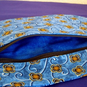 Hip Bag Blue Flowered with Swirls image 3