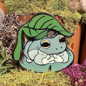 Dumpy Frog Pin - 5 cm hård emalj - Whites Tree Frog