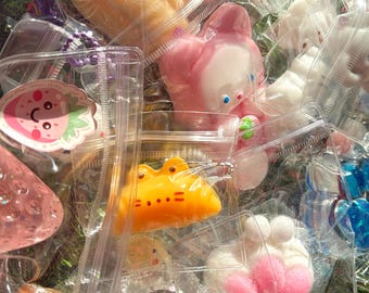 Caja sorpresa Kawaii con diseño de cuchara: set de regalo Kawaii sorpresa, paquete adorable para aliviar el estrés.