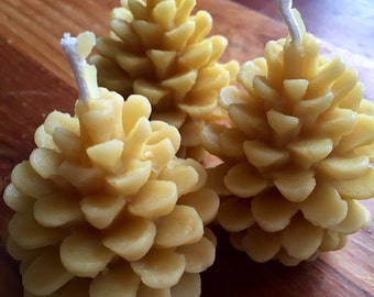 Beeswax Small Pinecone Candle