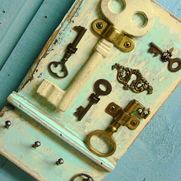 Key Rack Holder Skeleton Keys Seafoam Seaglass Green With Vintage Hardware