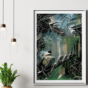 Może przedstawiać: Oprawiony wydruk artystyczny z szczegółową, abstrakcyjną ilustracją o futurystycznym, przemysłowym motywie. Dzieło zdominowane jest przez odcienie zieleni, szarości i bieli, z widocznym u góry słowem "Thirteen". Wydruk jest eksponowany na białej ścianie.